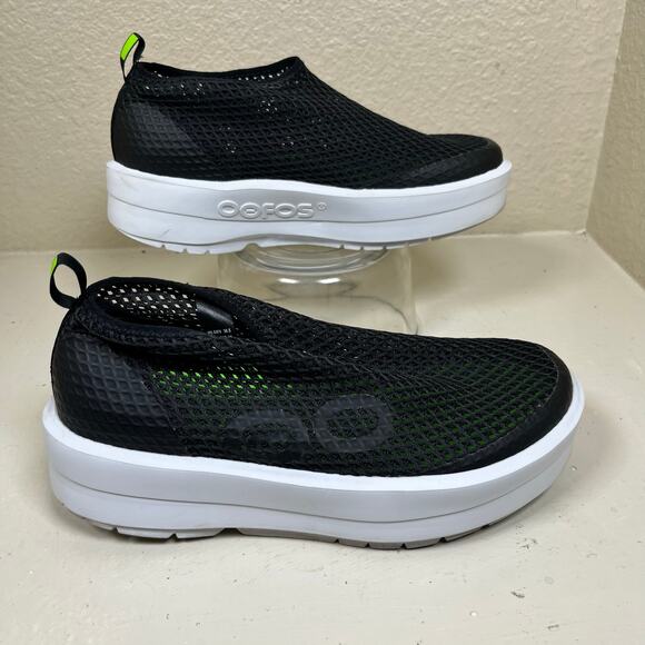 OOFOS Oomega Chukkas Black Slip On Recovery Mesh Shoes Sneaker Sz 8.5 - Picture 1 of 6